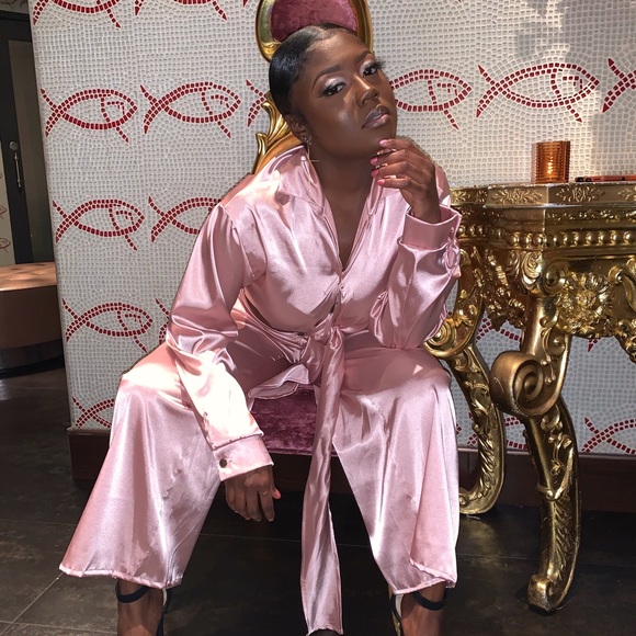 Matching set - Picture 2 of 2